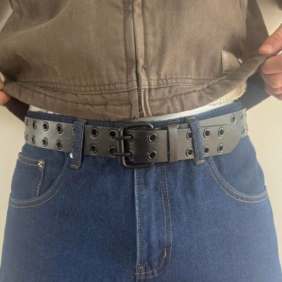 Y2K Black Belt with Black Hole Studs - Picture 4 of 7